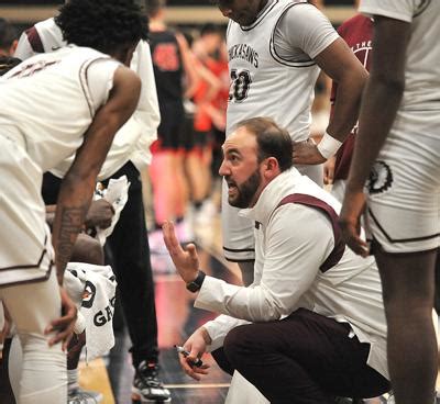 Pierce returning to Blytheville as coach, AD